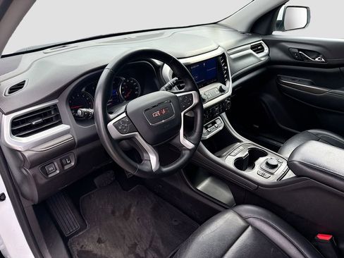 Used 2023 GMC Acadia SLT FWD image 10