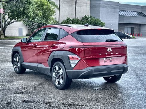 Used 2024 Hyundai Kona SEL w/ Convenience Package FWD image 6