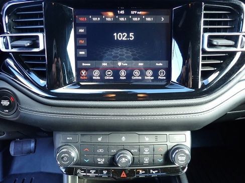 Used 2021 Dodge Durango SXT image 25