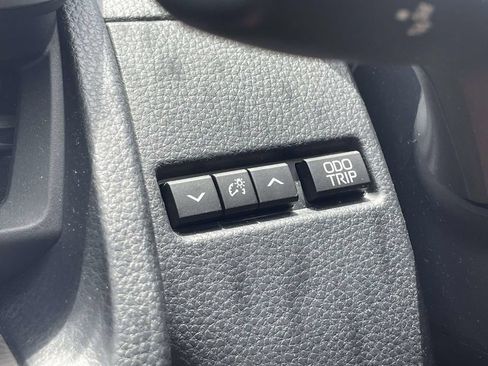 Used 2024 Toyota Prius Limited FWD image 14