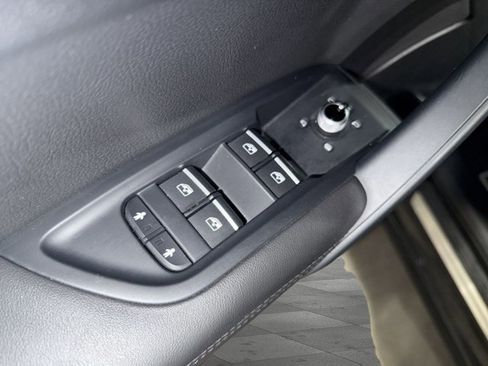 Used 2019 Audi Q5 2.0T Premium Plus w/ Premium Plus Package image 23