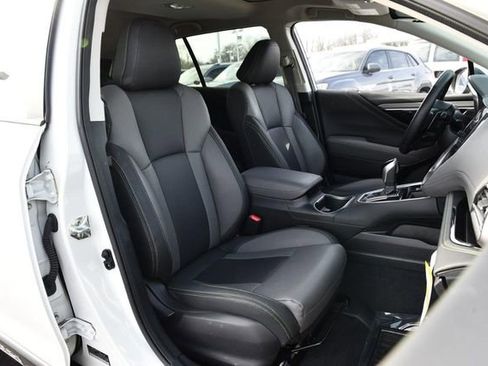 Used 2025 Subaru Outback Onyx Edition image 20