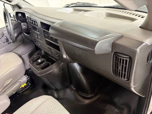 Used 2024 GMC Savana 2500 w/ Driver Convenience Package RWD image 37