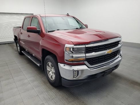 Used 2018 Chevrolet Silverado 1500 LT w/ All Star Edition image 13
