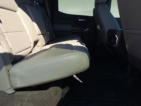 Used 2019 GMC Sierra 1500 SLT w/ SLT Premium Plus Package image 17