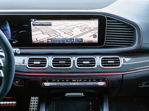 Certified 2025 Mercedes-Benz GLE 53 AMG 4MATIC Coupe image 11