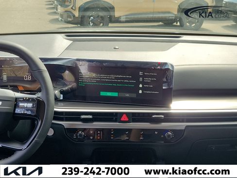 New 2026 Kia Sorento LX FWD image 17