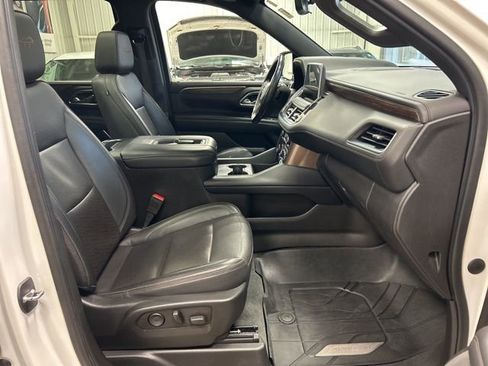 Used 2021 Chevrolet Tahoe High Country w/ Premium Package image 26