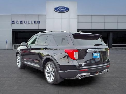 Used 2023 Ford Explorer Platinum w/ Technology Package AWD/4WD image 3