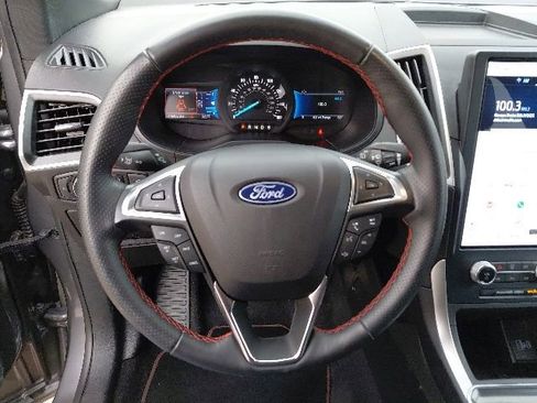 Used 2024 Ford Edge ST-Line AWD/4WD image 11