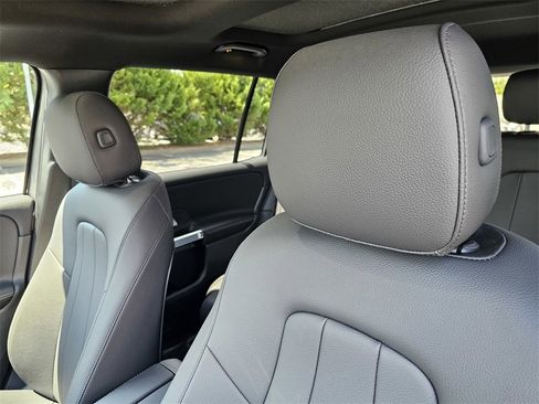 Used 2026 Mercedes-Benz GLB 250 image 17