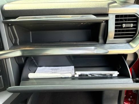 Used 2022 Ford F150 Lariat AWD/4WD image 36