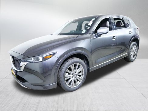 Used 2024 MAZDA CX-5 Signature AWD/4WD image 3