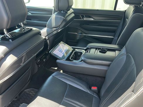 Used 2024 Jeep Grand Wagoneer L Series II w/ Quick Order Packagew 28T AWD/4WD image 5
