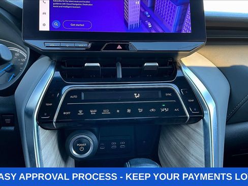 Used 2024 Toyota Venza XLE AWD/4WD image 19