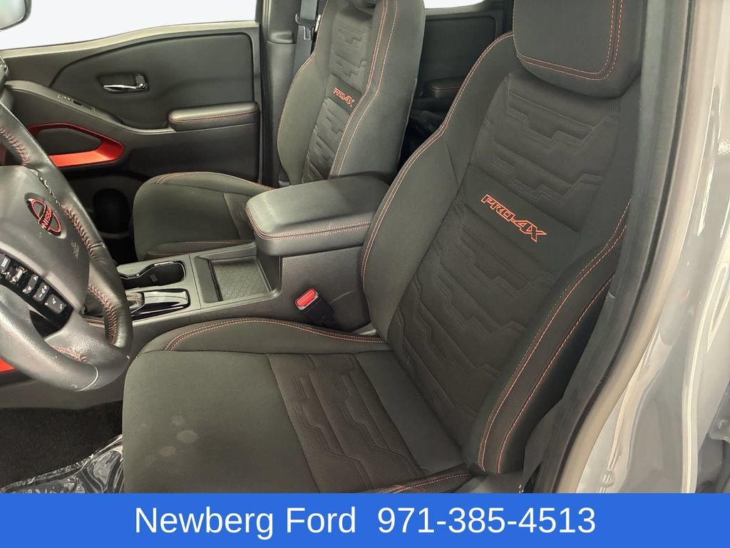 Used 2024 Nissan Frontier PRO-4X w/ Technology Package AWD/4WD image 28