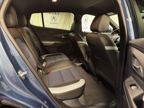 Used 2025 Buick Envista Preferred FWD image 36