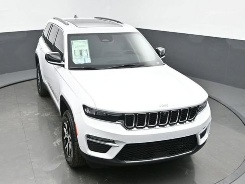 New 2025 Jeep Grand Cherokee Limited w/ Luxury Tech Group II AWD/4WD image 45