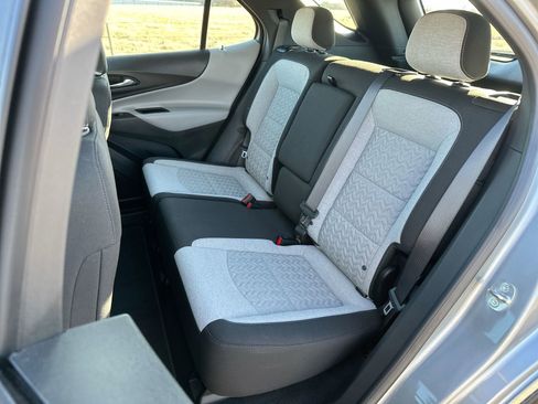 Used 2023 Chevrolet Equinox LS image 21