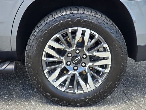 Certified 2025 Chevrolet Tahoe Z71 w/ Z71 Off-Road Package AWD/4WD image 25