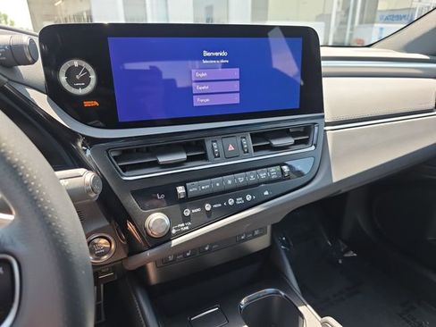 Certified 2025 Lexus ES 350 F Sport FWD image 19