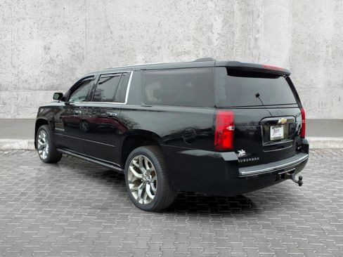 Used 2018 Chevrolet Suburban Premier AWD/4WD image 10