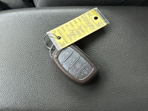 Used 2020 Hyundai Ioniq Blue image 23