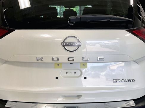 Used 2023 Nissan Rogue SV AWD/4WD image 27