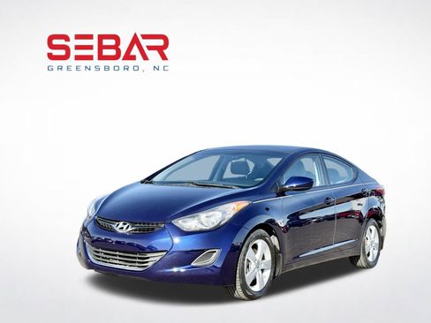 Used 2013 Hyundai Elantra GLS image 2
