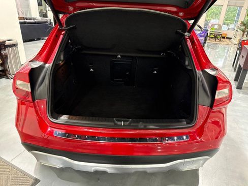 Used 2019 Mercedes-Benz GLA 250 4MATIC image 14