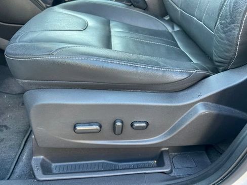 Used 2013 Ford Escape Titanium AWD/4WD image 24