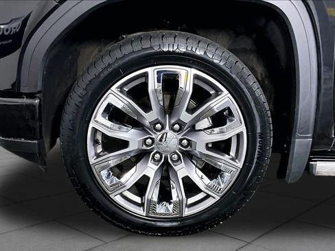 Used 2025 GMC Sierra 1500 Denali w/ Denali Reserve Package AWD/4WD image 11