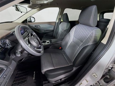 Used 2023 Nissan Rogue SV AWD/4WD image 11