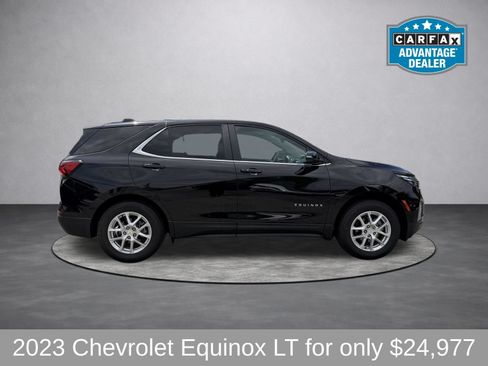 Used 2023 Chevrolet Equinox LT AWD/4WD image 2