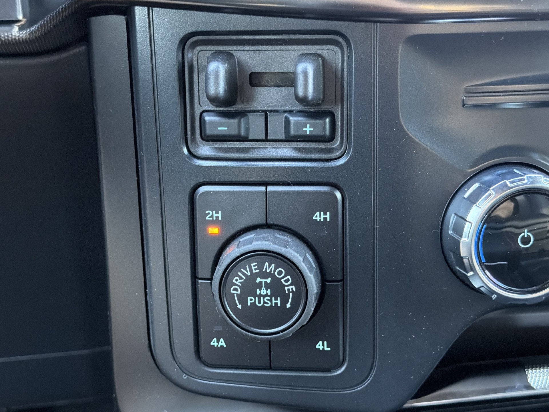 New 2026 Ford F150 Raptor AWD/4WD image 6