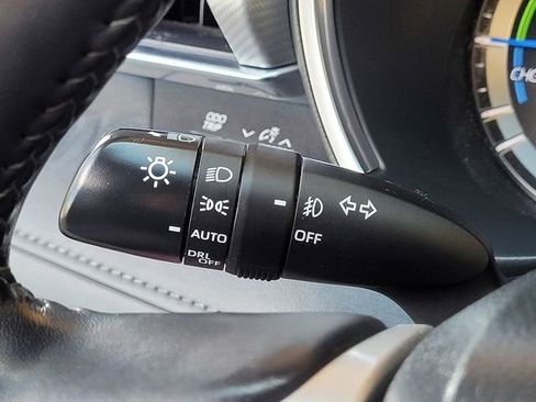 Used 2022 Toyota Highlander Platinum AWD/4WD image 32