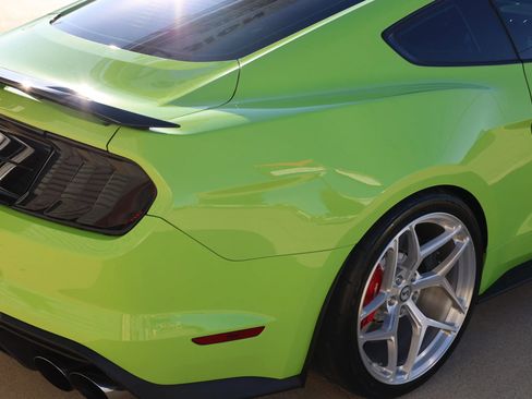 Used 2020 Ford Mustang Shelby GT500 w/ Technology Package image 19