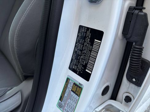 Used 2025 Hyundai Elantra SEL FWD image 26