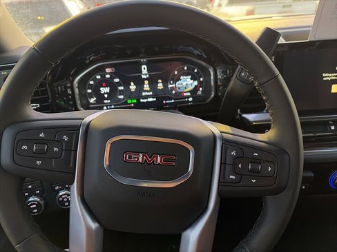 New 2025 GMC Sierra 2500 SLE w/ SLE Convenience Package image 13