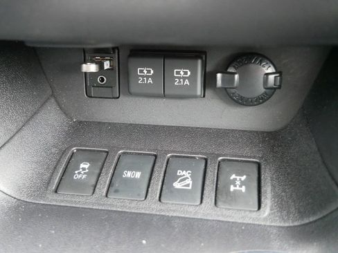 Used 2019 Toyota Highlander Limited Platinum AWD/4WD image 25