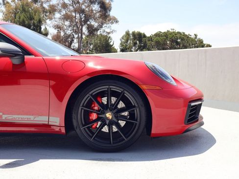 Certified 2024 Porsche 911 Carrera RWD image 11