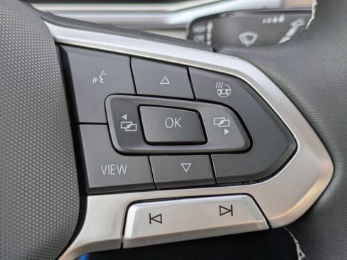 New 2026 Volkswagen Taos SE image 29