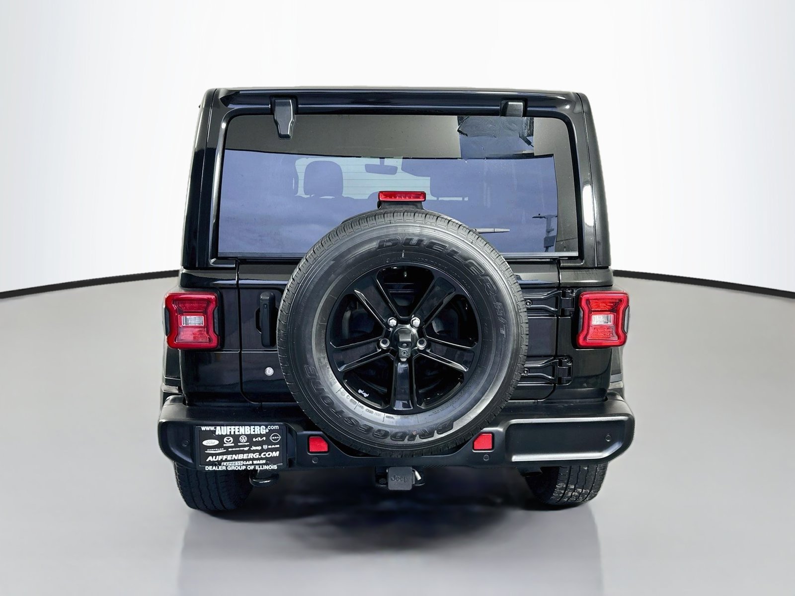 Used 2020 Jeep Wrangler Unlimited Sahara AWD/4WD image 6