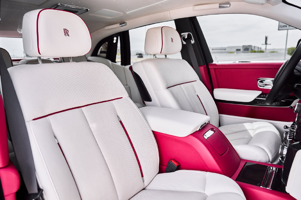 Used 2023 Rolls-Royce Phantom Sedan RWD image 58