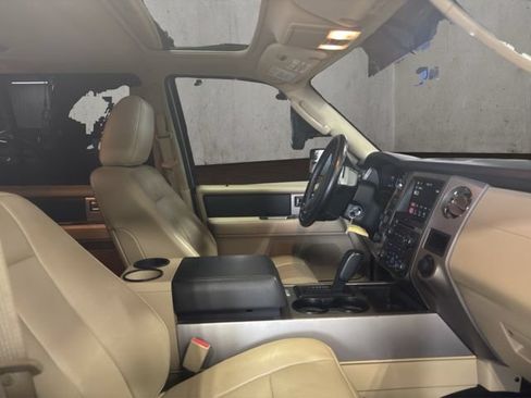 Used 2017 Ford Expedition EL XLT w/ Equipment Group 202A AWD/4WD image 19