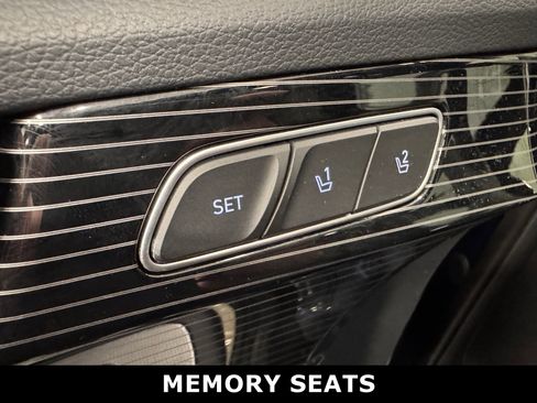 Used 2025 Hyundai Palisade Calligraphy image 24