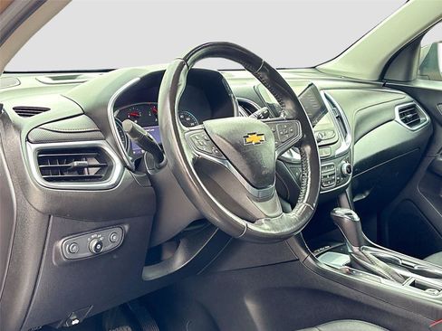 Used 2019 Chevrolet Equinox Premier FWD image 9