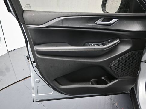 Used 2023 Jeep Grand Cherokee L Laredo w/ Luxury Tech Group I image 20