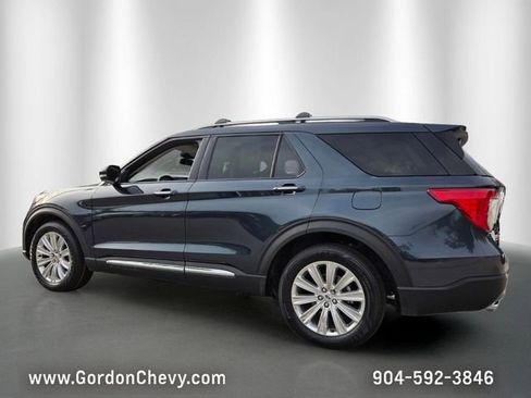 Used 2023 Ford Explorer Limited w/ Limited Technology Package RWD image 3