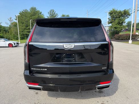 Used 2023 Cadillac Escalade Premium Luxury w/ LPO, Radiant Package AWD/4WD image 3